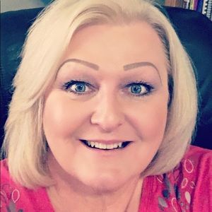 Meet your Posher, Linda